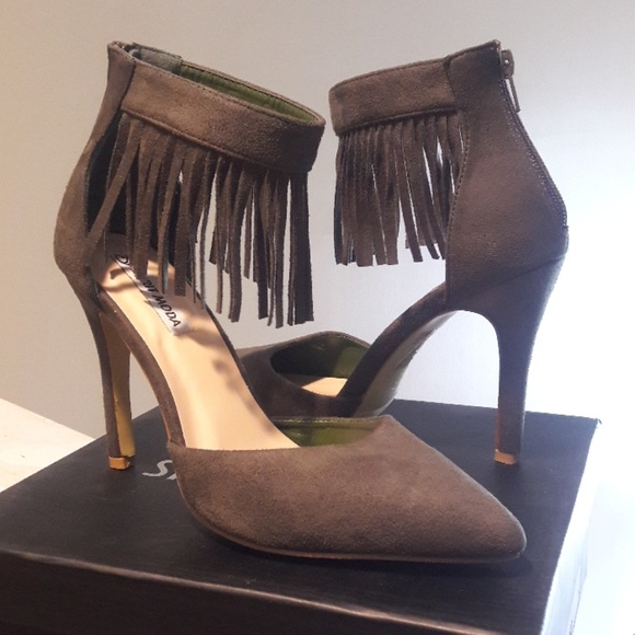 👠NWT👠 Spirit Moda Olive green pumps - Picture 3 of 4